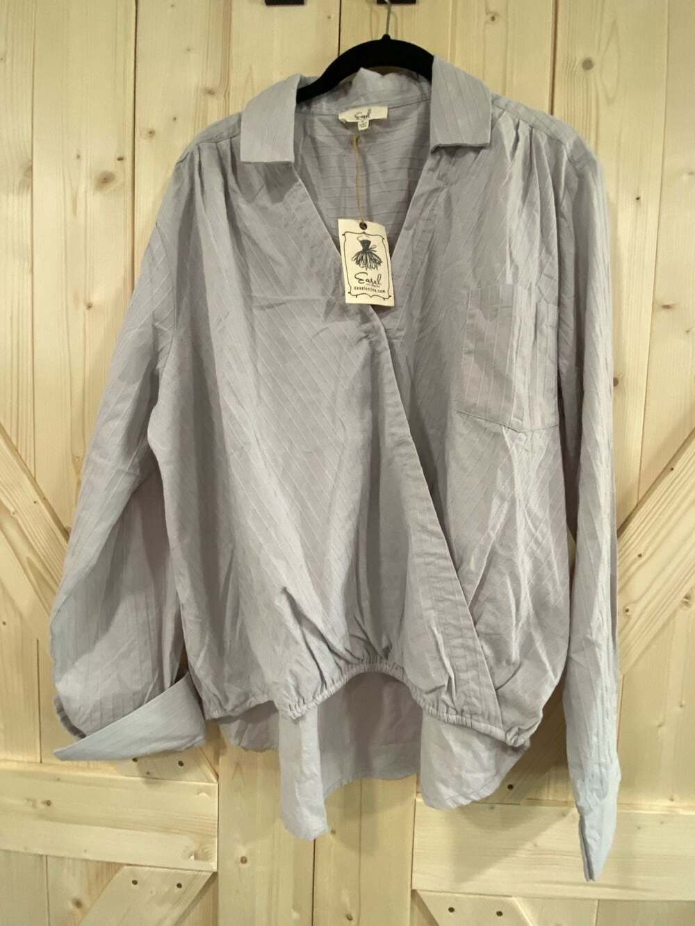 NWT Easel Los Angeles Textured Striped V-Neck Wrap Blouse size large
